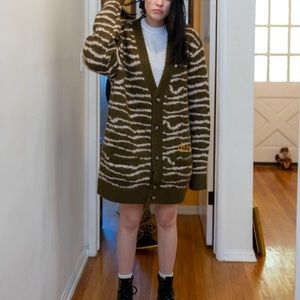 sketch mascot squiggle cardigan